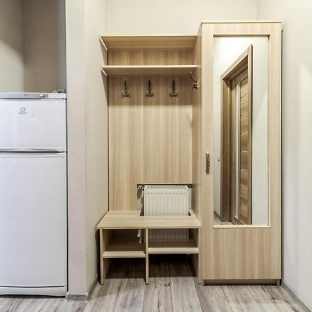 Creamy Apartment Lviv Buitenkant foto