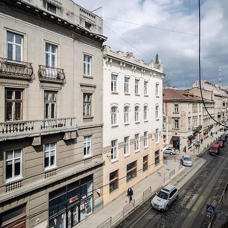 Creamy Apartment Lviv Buitenkant foto