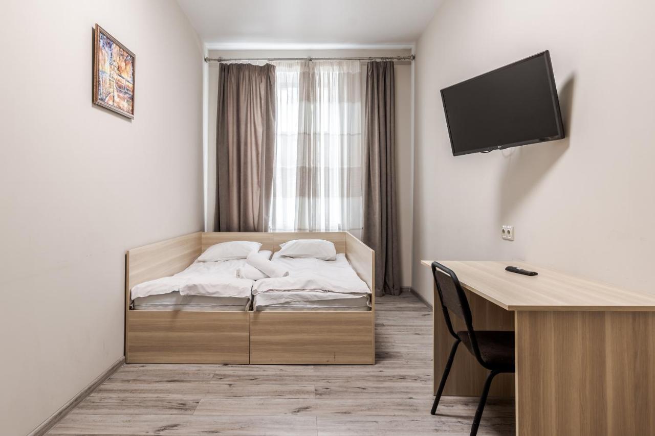 Creamy Apartment Lviv Buitenkant foto