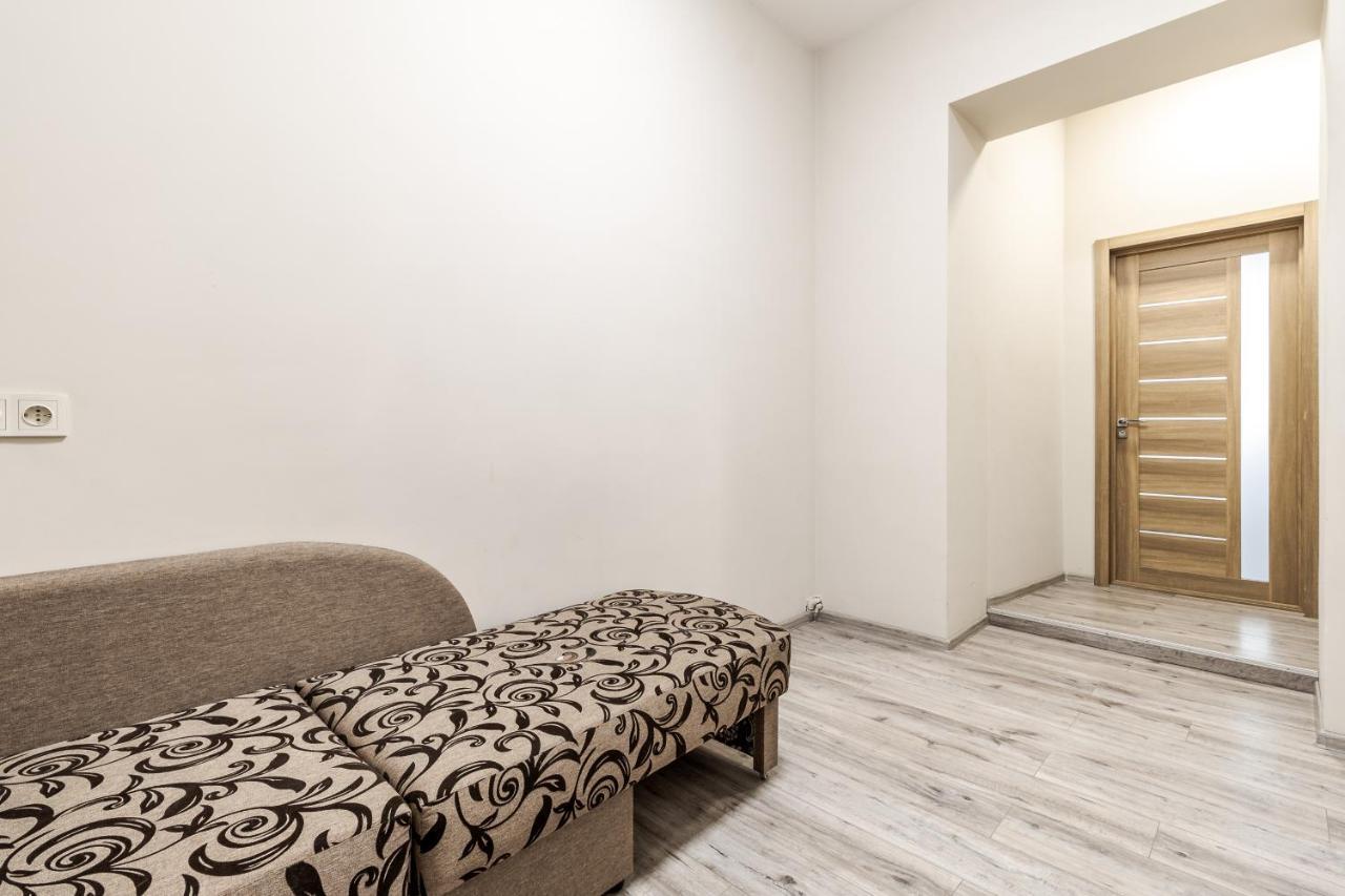 Creamy Apartment Lviv Buitenkant foto