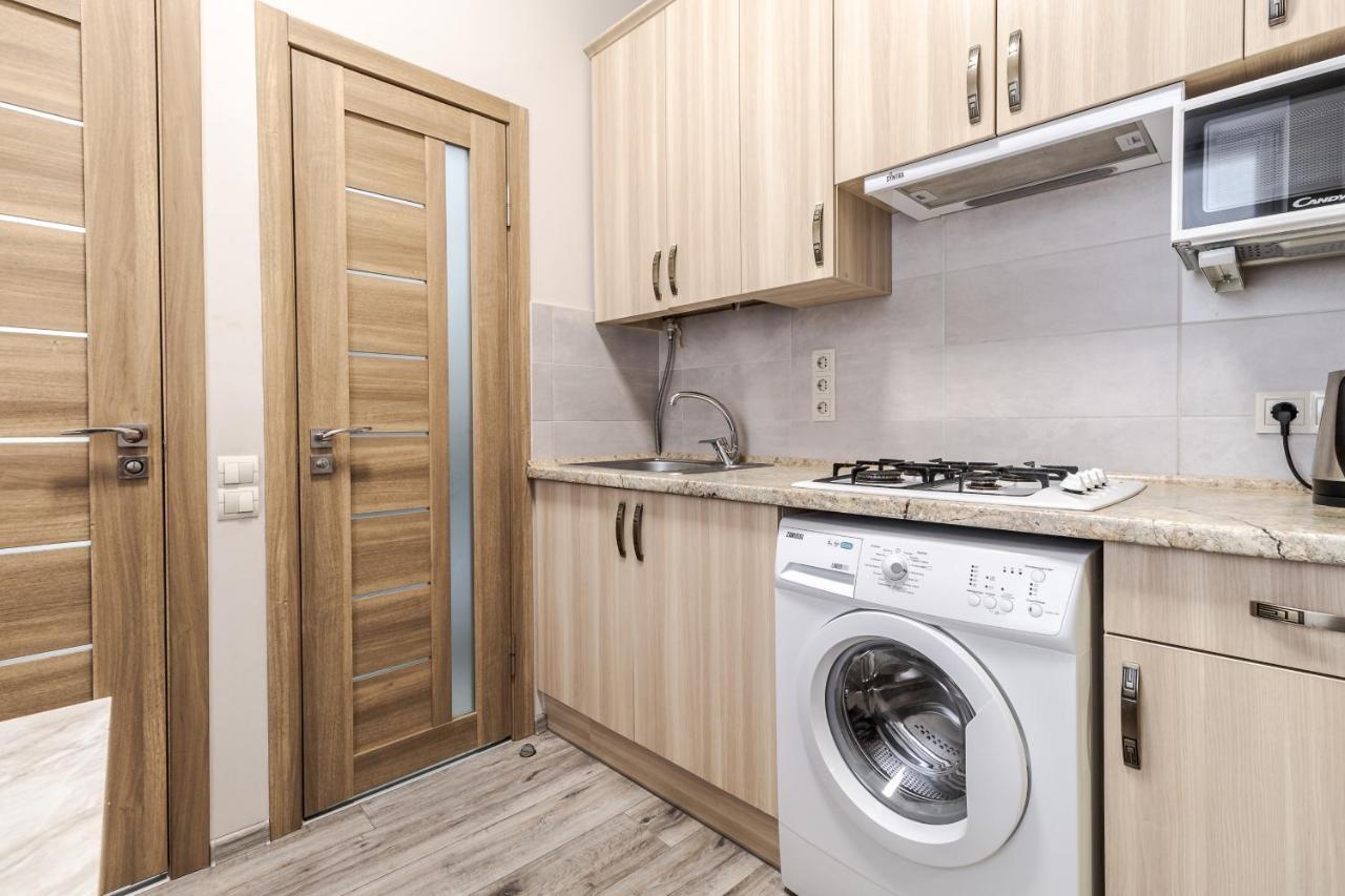 Creamy Apartment Lviv Buitenkant foto